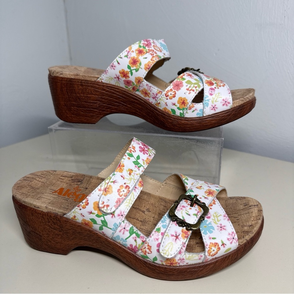 Alegria Women's Floral Leather  platform Wedges - White Pink and Brown Sz 37